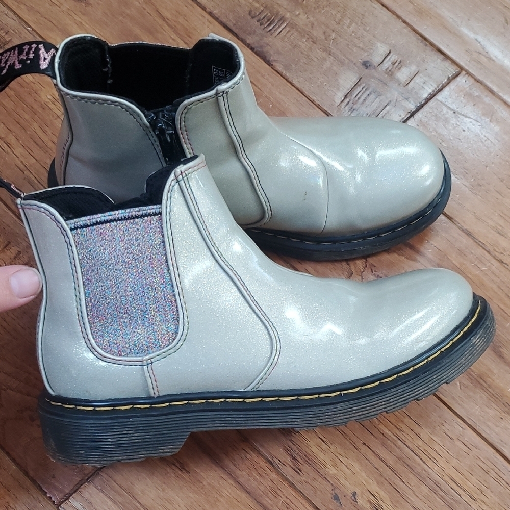 Dr. Martens Junior 2976 Sparkle Rays Chelsea Boots